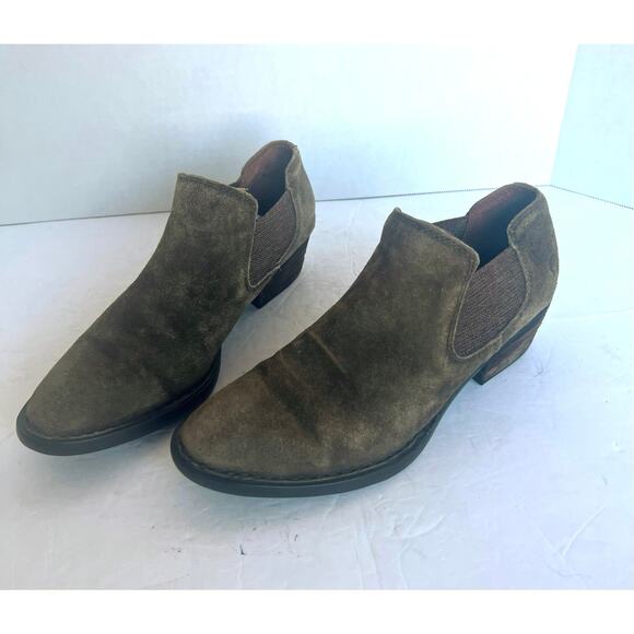 Born Dallia Distressed Brown Suede Western Ankle Rugged Comfort Booties 7.5M - Picture 1 of 9